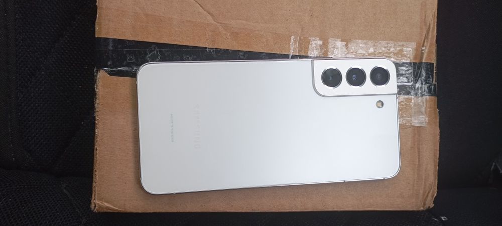 Samsung galaxy s22 5G  snapdragon gen1
