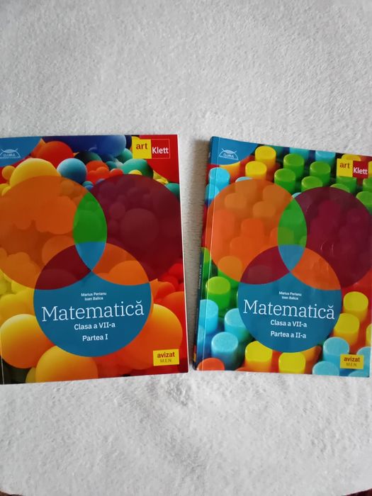 Vând culegere Fizică/Chimie/Matematică