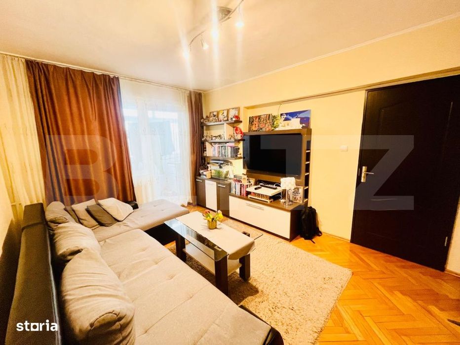 Apartament decomandat de vanzare zona Rogerius — fotografia 3