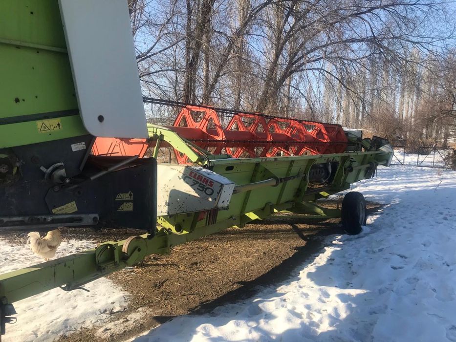 Комбайн Claas Mega