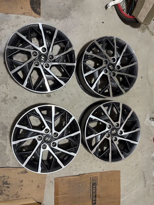 Elantra литые диски R17 комплект