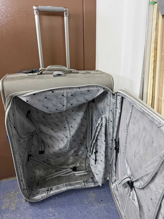 Чемодан на колесах