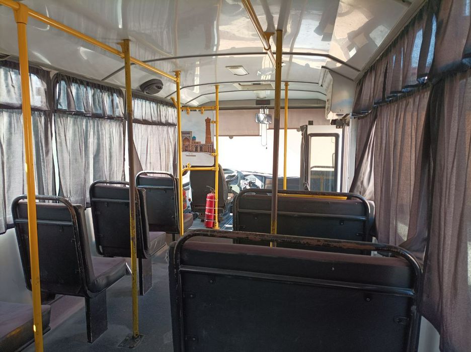 Продаётся исузу автобус пробег 220.000