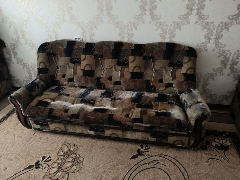 Продам диван б/у самовывоз