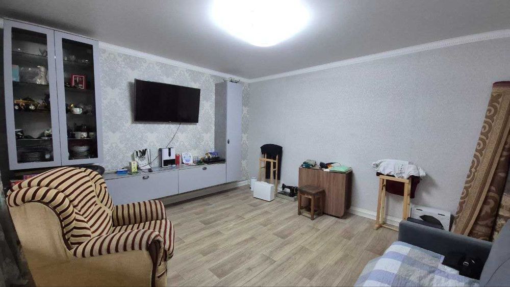 Продается 3-комн Степной 3 д 8