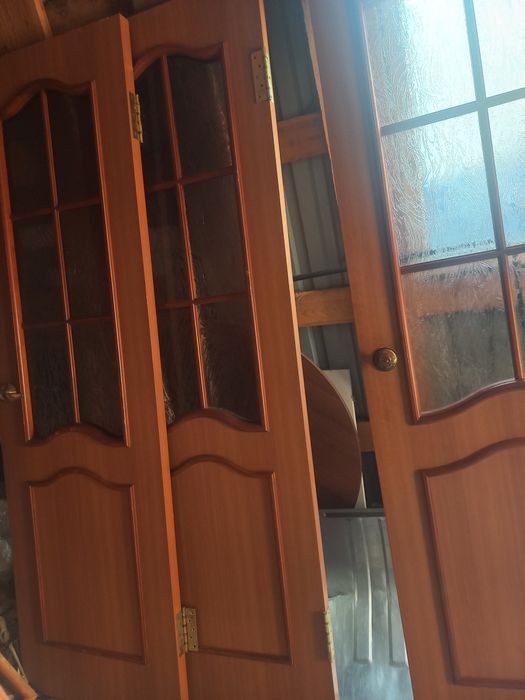 Продам межкомнатные двери