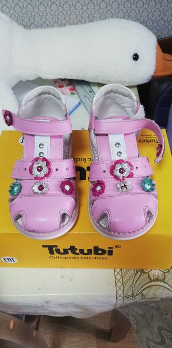 Сандалики для девочки