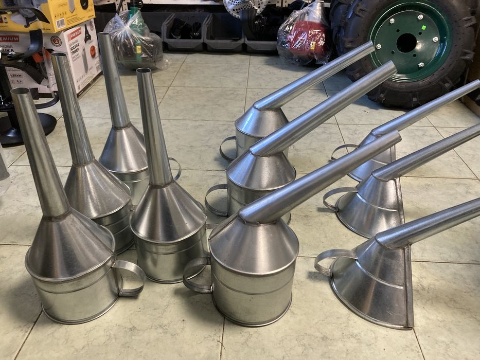 Фуния за гориво метална с цедка за дизел и бензин