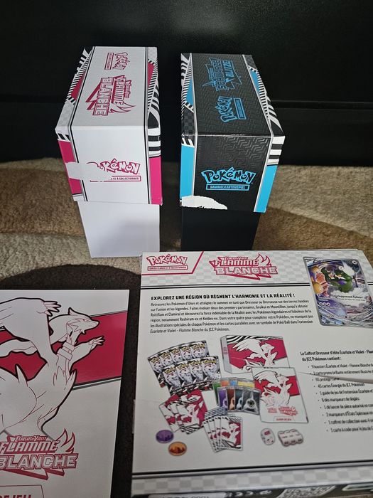 Cutii si carti pokemon tcg