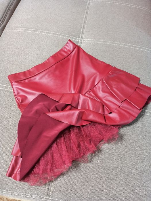 Продам юбку детскую