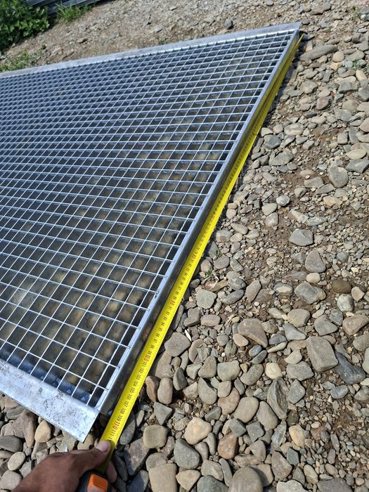 Grilaje zincate galvanizate