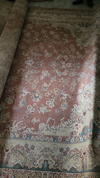 Кілемдер сатылады