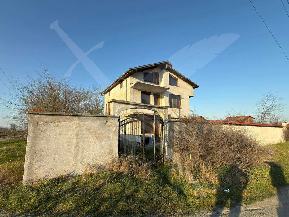 Двуетажна къща в с. Плодовитово 100943