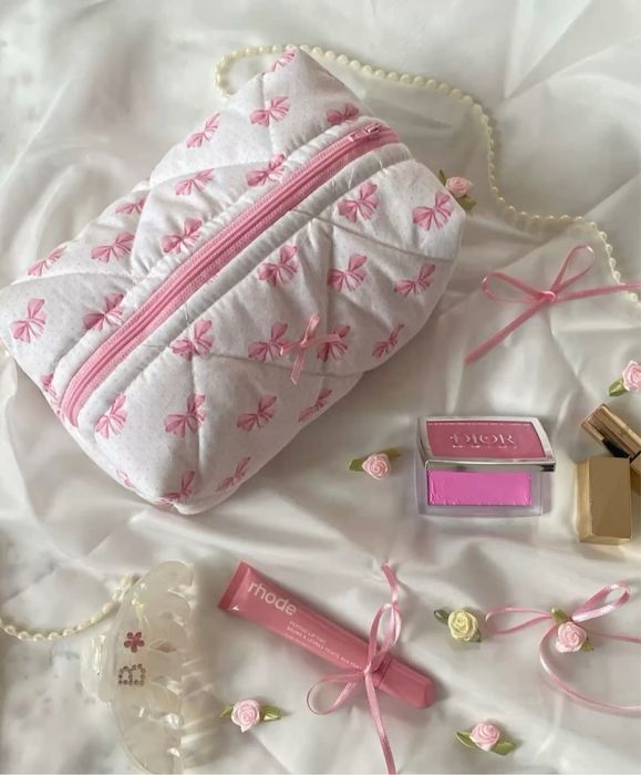 Мини косметичка нежная розовая с бантиками