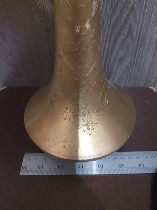 Кувшин из латуни.