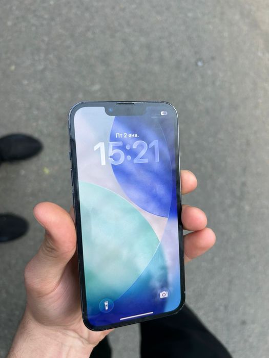 Продам айфон 13 про