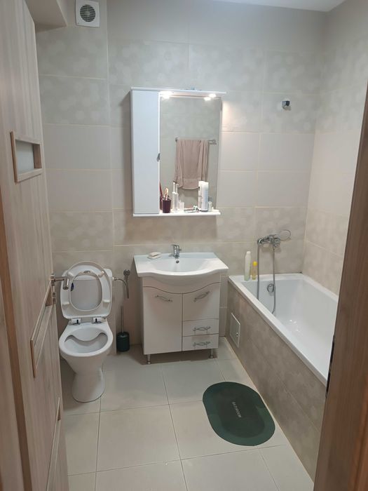 Vând apartament doua camere