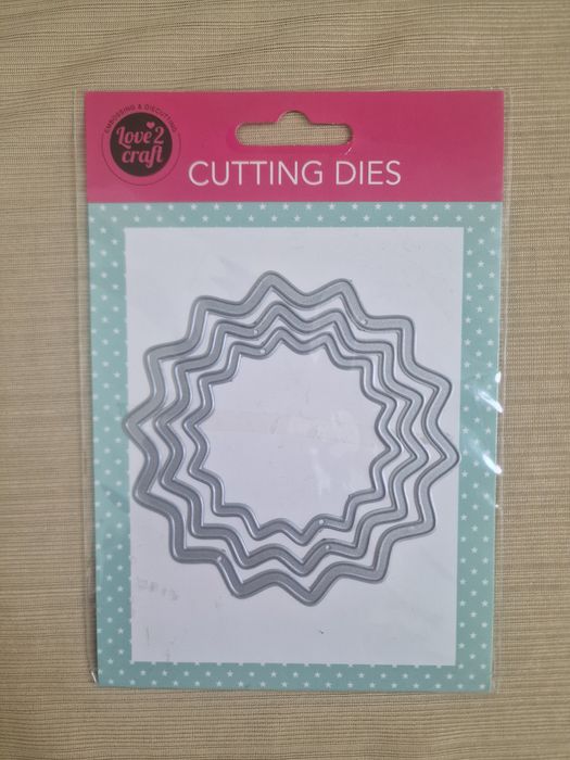 Продавам метални щанци