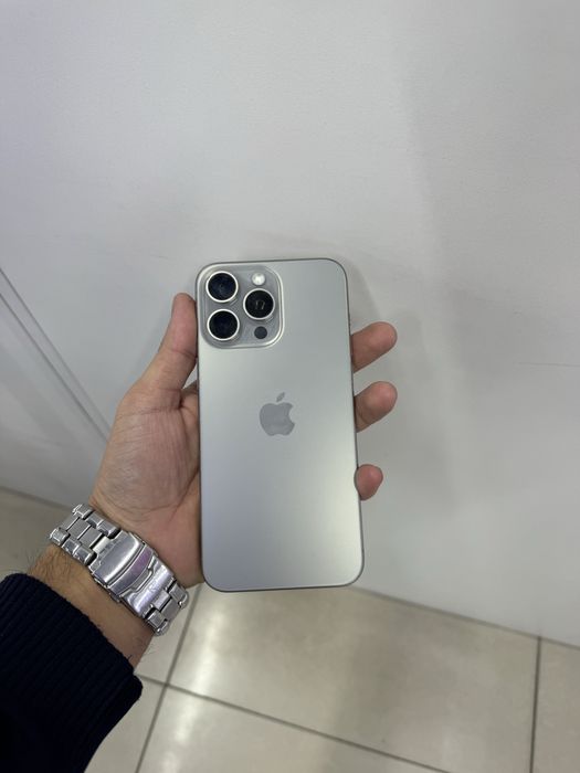 Продам Iphone 15 Pro Max(256)