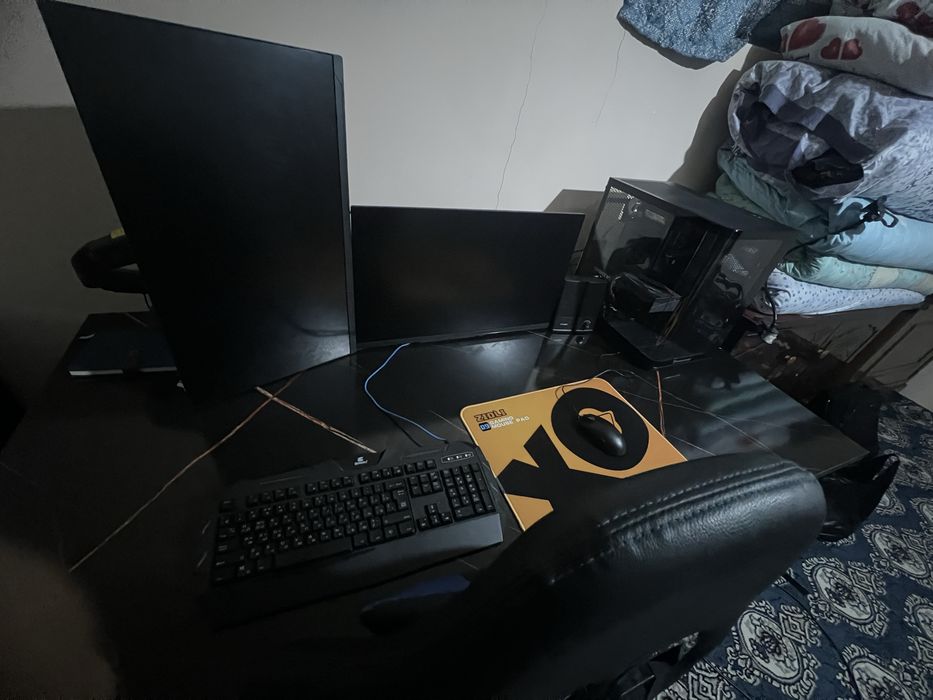 Kompyuter sotiladi NARXI Ko’chade narxda. O’ta arzon