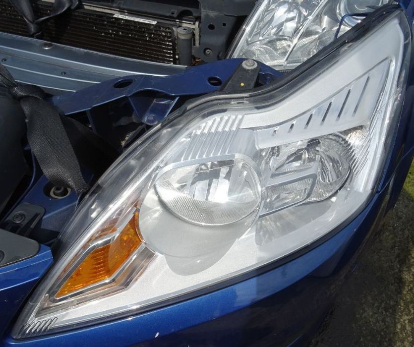 Fata completa Ford Focus 2 facelift din 2010 volan pe stanga