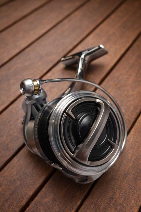 Abu Garcia Zenon 2000SH Спининг макара