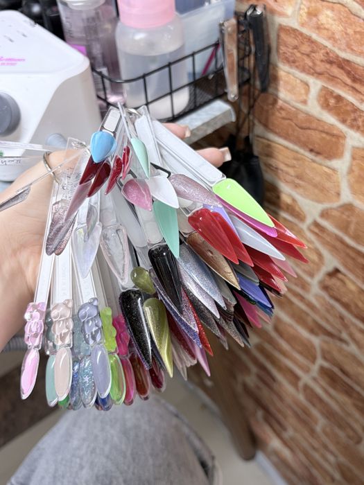 Продам много гель лаков