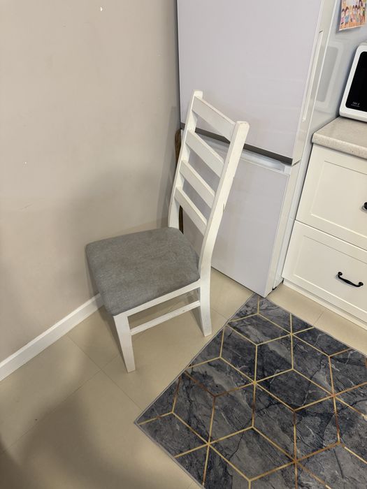 Стол со стульями ikea