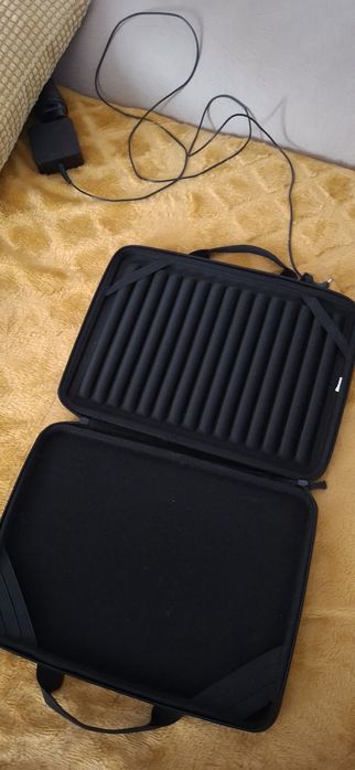 Лаптоп Lenovo V 14 IIL -14 HD, intel i3-1005  G1,8GB, 256 SSD