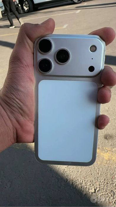 Iphone Xr 17 pro maks korpusda obmen