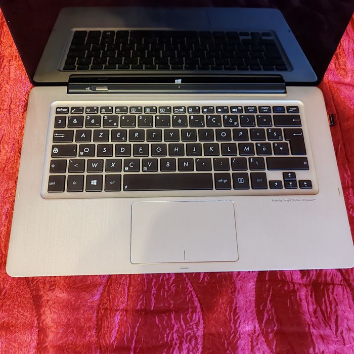 Лаптопи Asus Transformer 13"  u Lenovo 15,6". Като нови