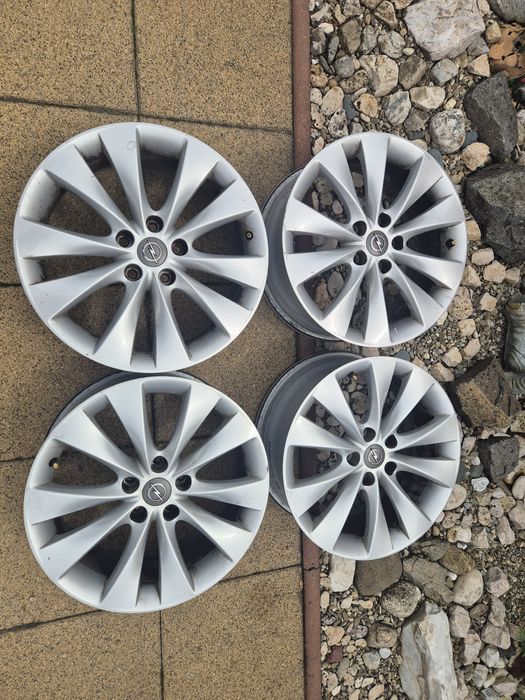 Vând jante+cauciucuri de Opel Astra J, GTC,Insignia 5/115/18