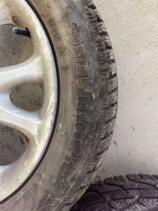 Джанти с гуми 205/55 R16 Alfa Romeo