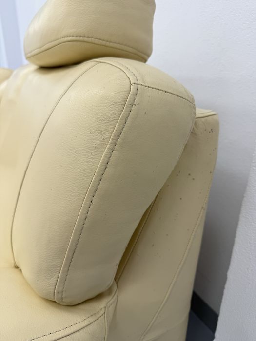 Coltar  piele naturala crem cu lada de depozitare