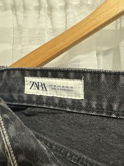 Blugi zara marimea 38 noi fara eticheta