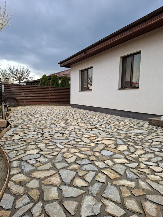 Pavaj din piatră naturală