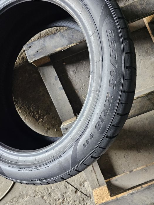 1 anvelopa vara 235 45 18 Pirelli