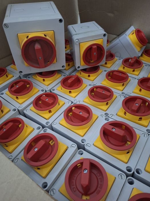 Переключатель кулачковый пакетный (рубильник) 25 ампер