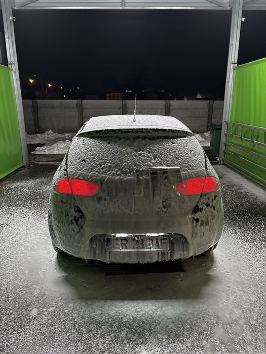 SEAT Leon 2010 — imagine 3