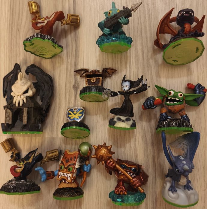 Skylanders la bucata,lot sau schimb 140 figurine, portale,jocuri