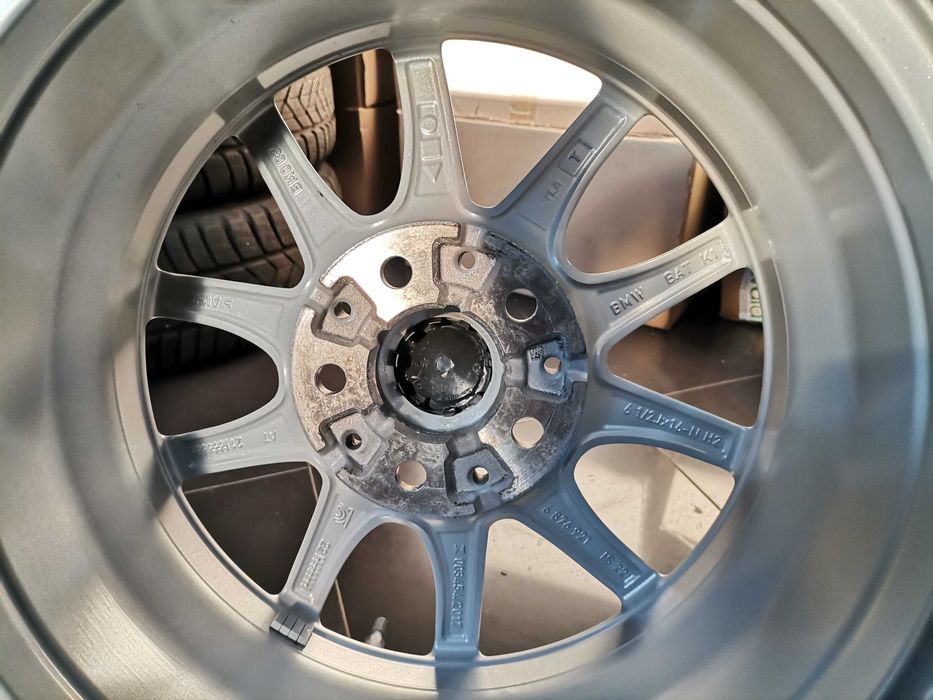 Нови 16” Зимен К-т Джанти BMW Style 774 Гуми Датчици G20 G21 G22 G23