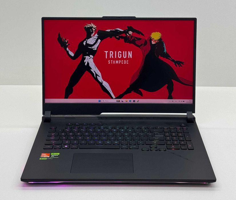 Asus ROG Strix Scar 17 — Ryzen 9 7945HX / RTX 4090 16GB / DDR5 32GB /