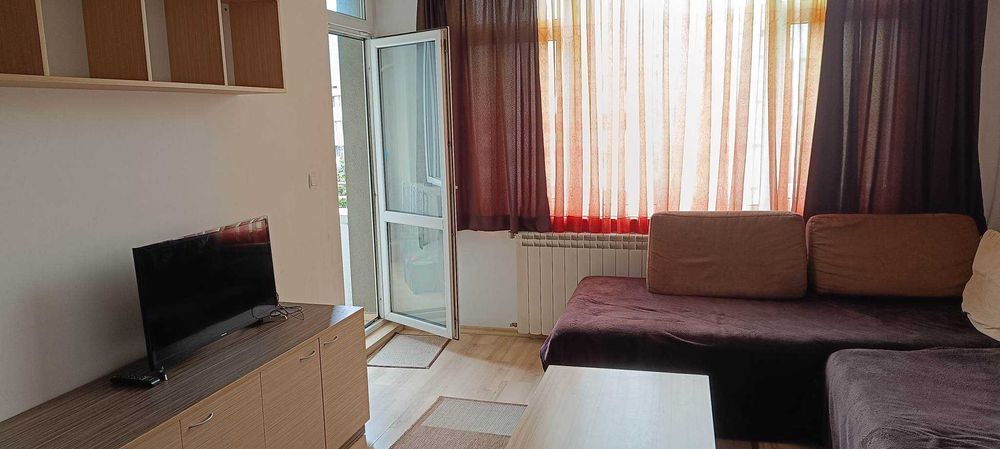 Двустаен апартамент в Студентски град