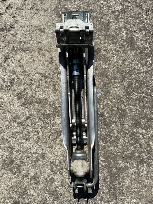 Cric Audi A4 b8 aluminiu