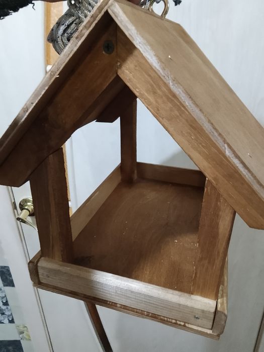 Кормушка для птиц