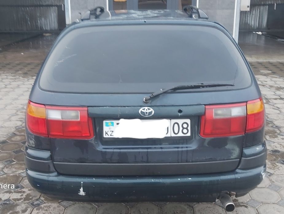 Тойота карина е универсал