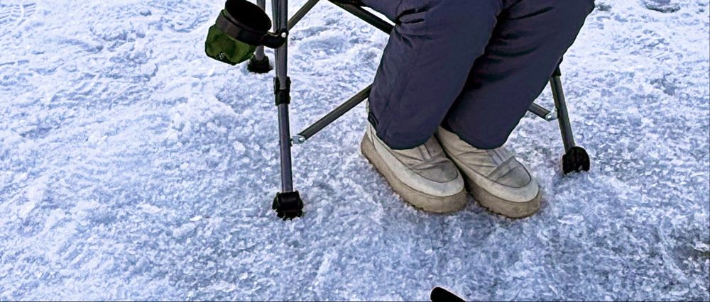 Отдам даром обувь