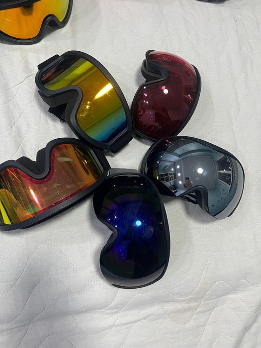 Шлем горнолыжный