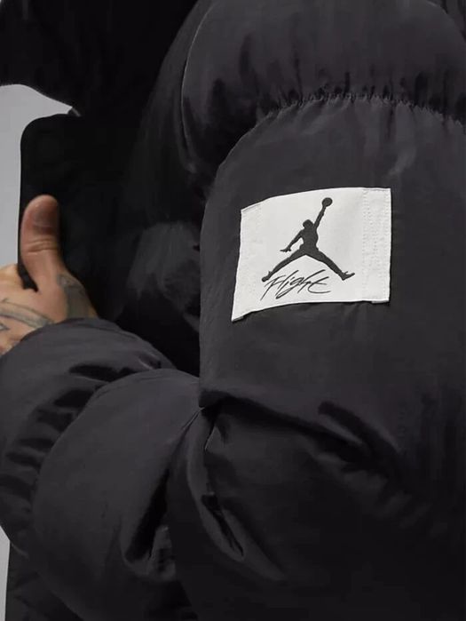 Продам куртку Jordan
