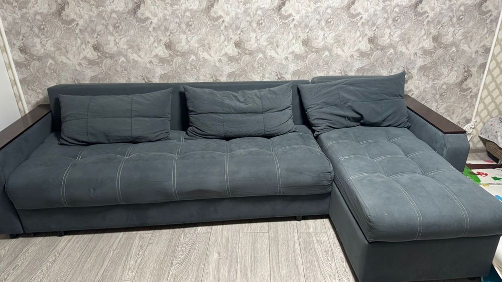 Продам диван качественный